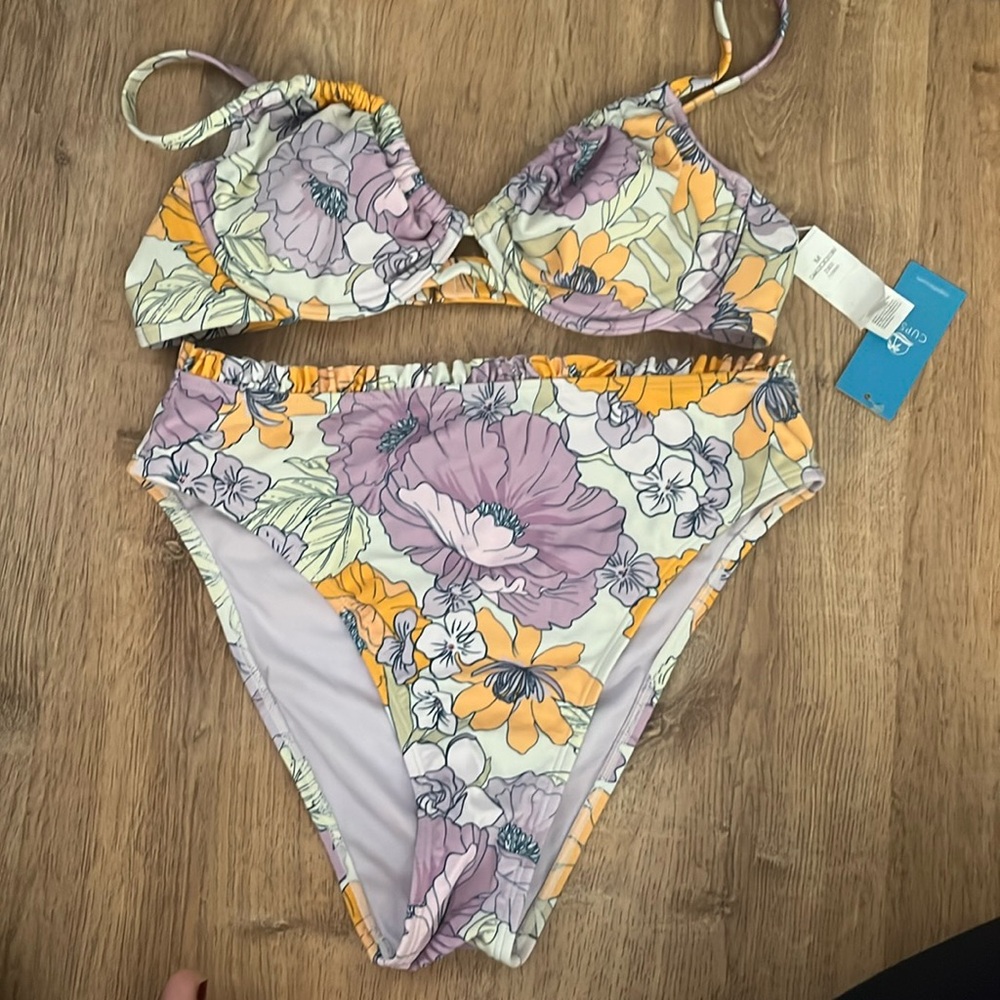 NWT Cupshe high waisted bikini size medium